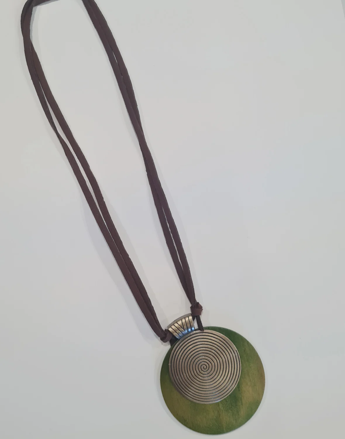 שרשרת תליון עגול שבלול ירוק - Image 3