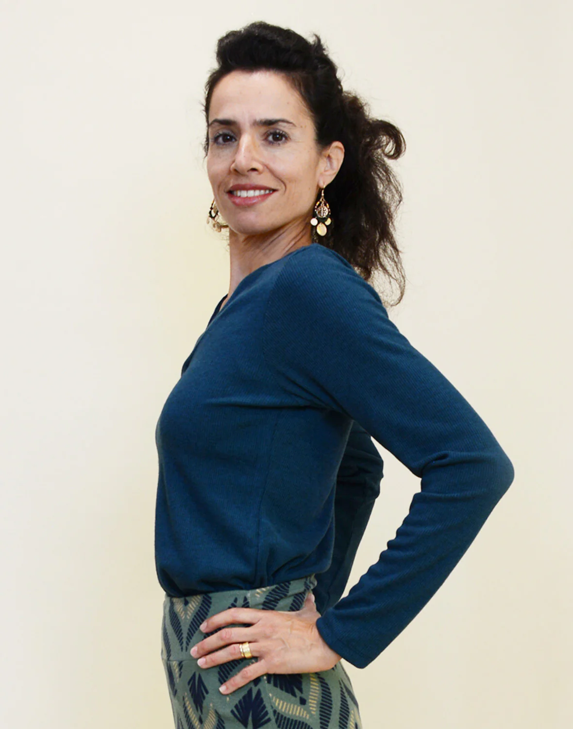 חולצת וי - Image 10