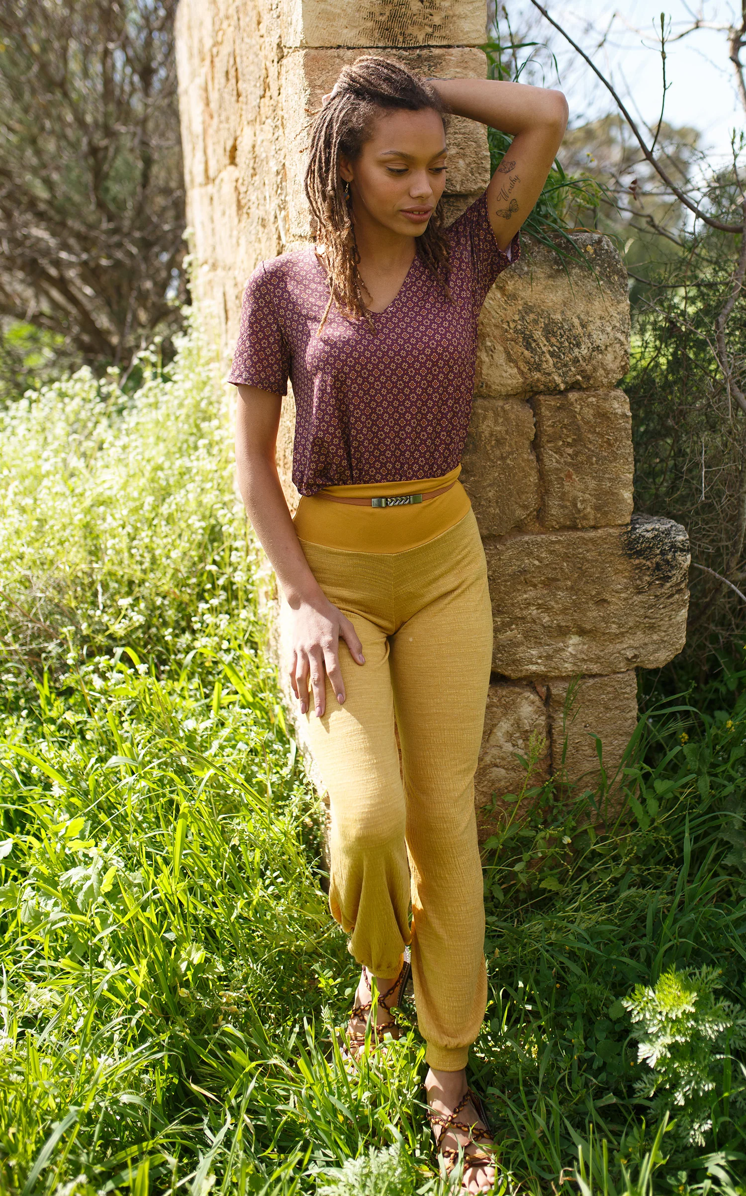 חולצת וי - Image 9